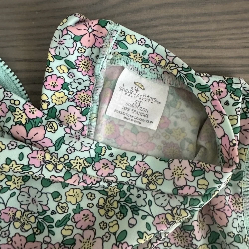 SHADE CRITTERS GIRLS FLORAL TWO PEICE RASHGUARD
